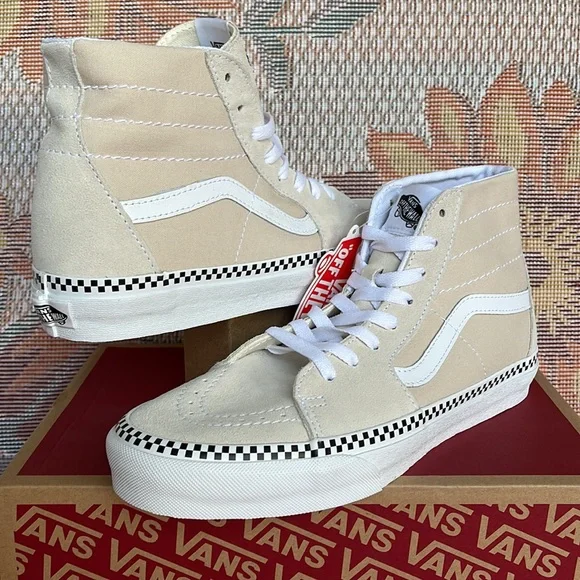 Vans WMNS Sk8-Hi Tapered
Checkerboard Foxing Turtl
VN0A4U16DJR
sneakers - Picture 9 of 16